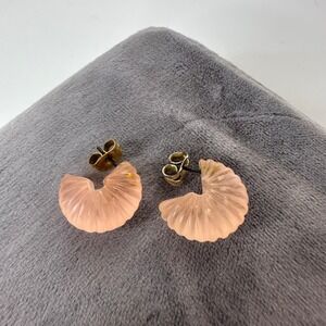 Frosted Faux Seashell Ribbed Earrings Peach Pink Fan Nautical Mermaidcore Summer